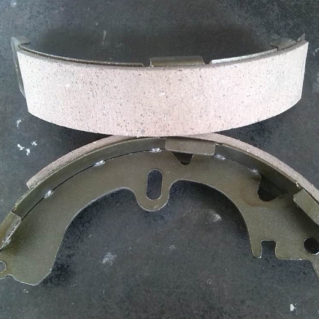 BRAKE SHOE